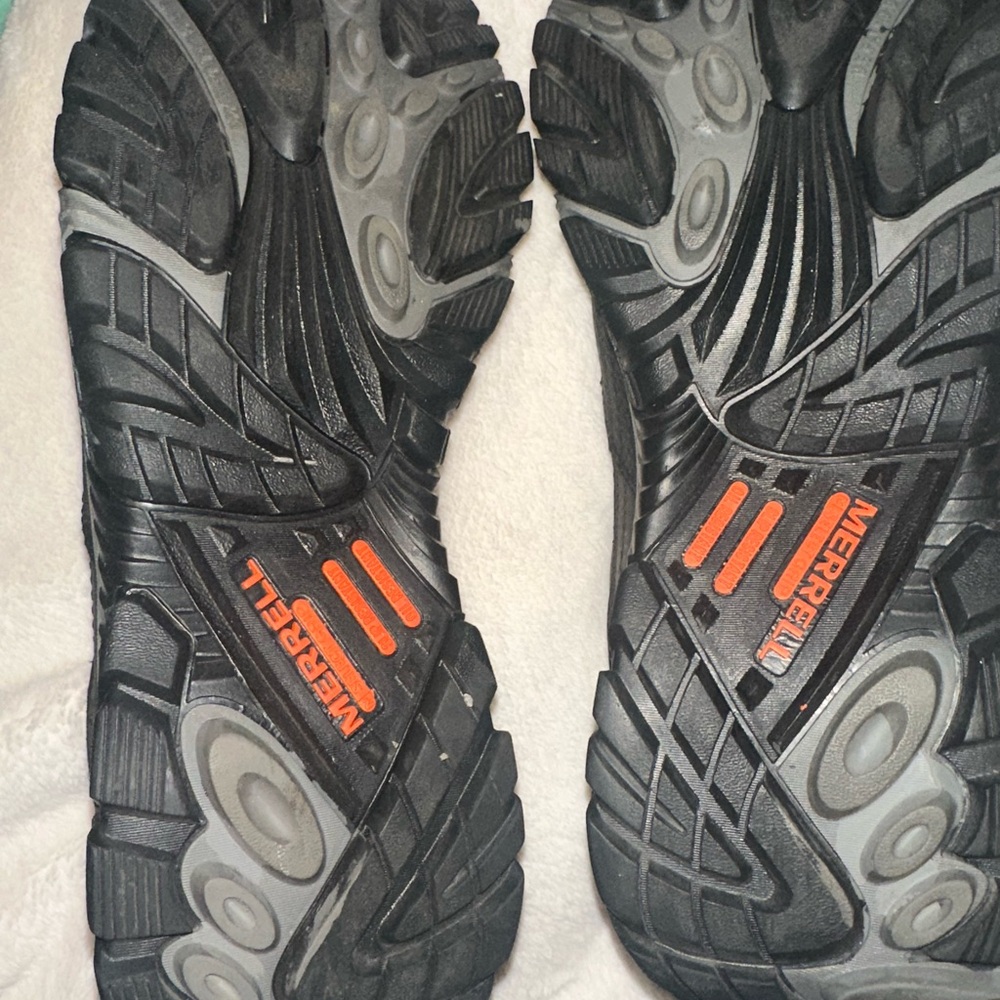Merrell Black Slip on -Resistant Shoes - Picture 4 of 13